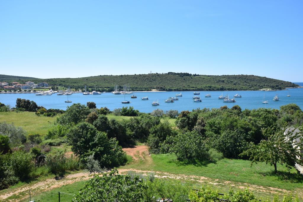 Apartments Petra Banjole Εξωτερικό φωτογραφία