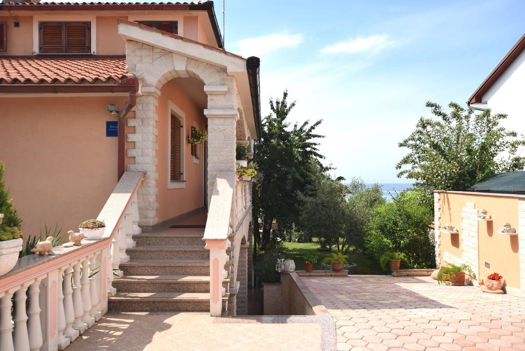 Apartments Petra Banjole Εξωτερικό φωτογραφία