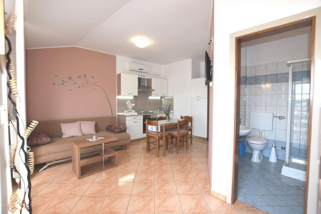 Apartments Petra Banjole Εξωτερικό φωτογραφία