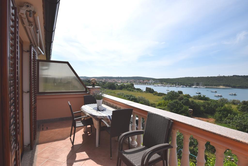 Apartments Petra Banjole Εξωτερικό φωτογραφία
